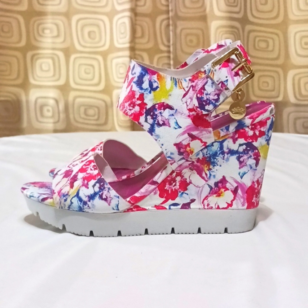 Juicy Couture flowered platform wedge sandals